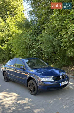 Седан Volkswagen Passat 1997 в Львове