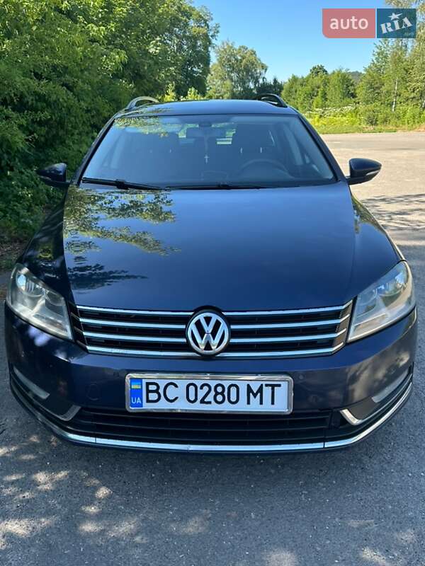 Універсал Volkswagen Passat 2011 в Самборі