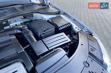 Універсал Volkswagen Passat 2010 в 