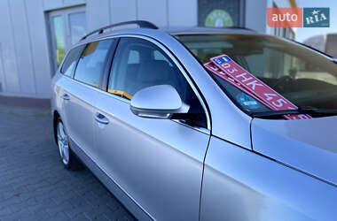 Універсал Volkswagen Passat 2010 в 