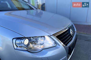 Універсал Volkswagen Passat 2010 в 