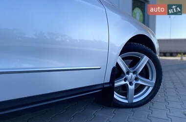 Універсал Volkswagen Passat 2010 в 