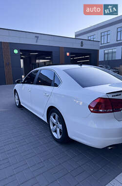 Седан Volkswagen Passat 2012 в 