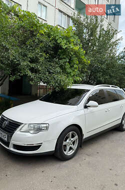 Универсал Volkswagen Passat 2008 в Харькове
