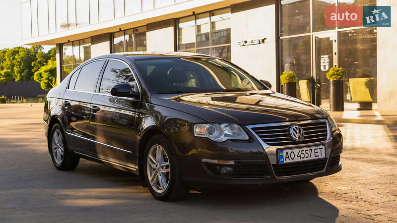 Седан Volkswagen Passat 2008 в Ужгороде