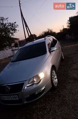 Универсал Volkswagen Passat 2006 в Кривом Озере