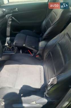 Седан Volkswagen Passat 2001 в Киеве