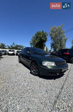 Седан Volkswagen Passat 1997 в Дергачах