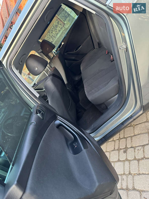 Универсал Volkswagen Passat 2009 в Самборе