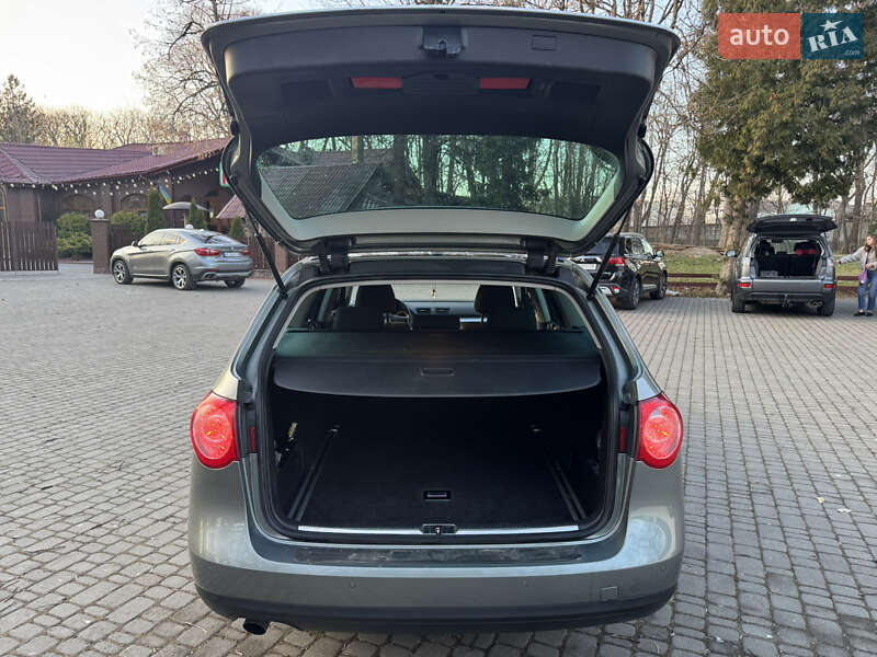 Универсал Volkswagen Passat 2009 в Самборе