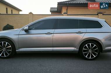 Універсал Volkswagen Passat 2016 в 