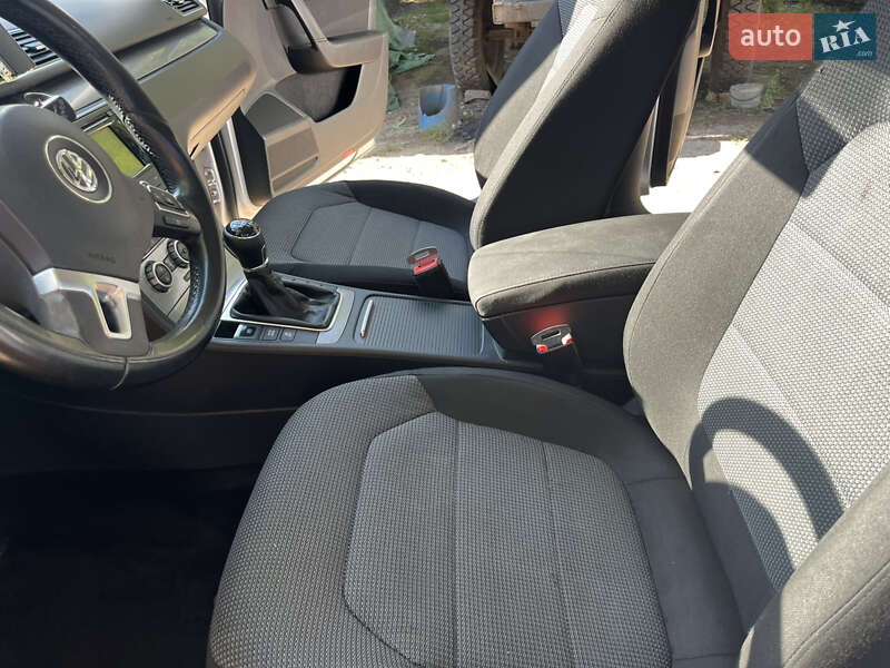 Універсал Volkswagen Passat 2014 в Васильківці