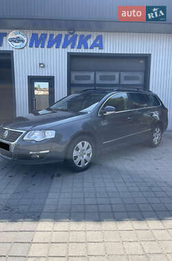 Универсал Volkswagen Passat 2006 в Сарнах