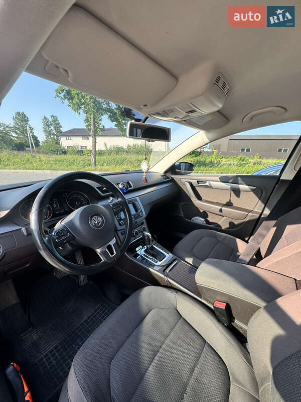 Седан Volkswagen Passat 2011 в Ивано-Франковске фото 6 Седан Volkswagen Passat 2011 в Ивано-Франковске