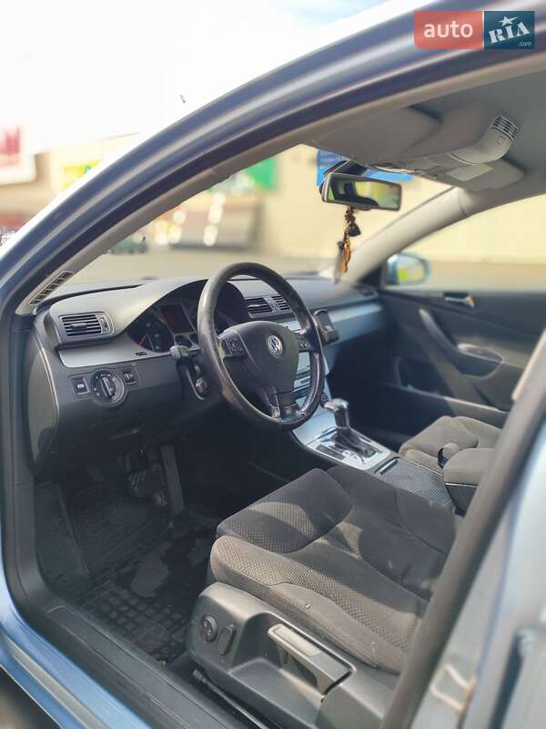 Универсал Volkswagen Passat 2008 в Житомире