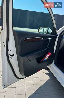 Седан Volkswagen Passat 2011 в 