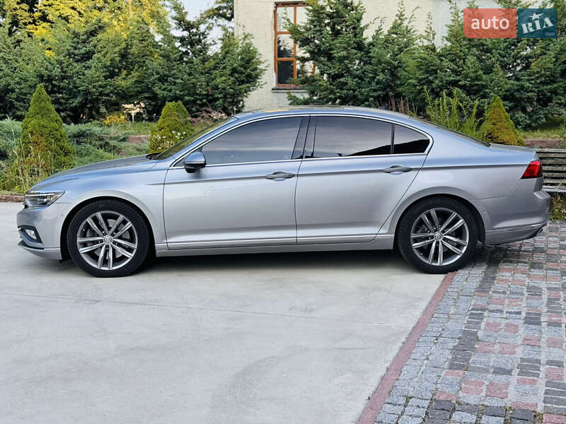 Універсал Volkswagen Passat 2019 в Коростені