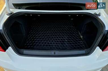 Седан Volkswagen Passat 2012 в 