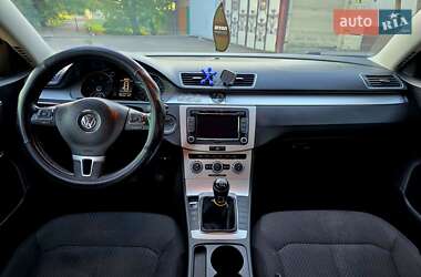 Седан Volkswagen Passat 2012 в 
