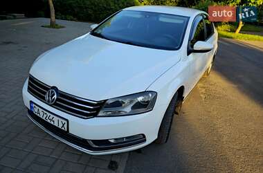 Седан Volkswagen Passat 2012 в 