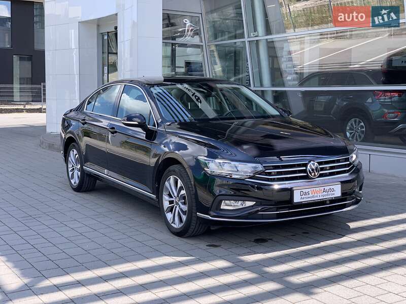 Volkswagen Passat 2021