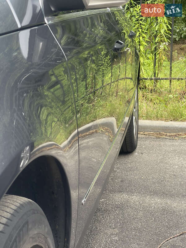 Седан Volkswagen Passat 2010 в Крюковщине