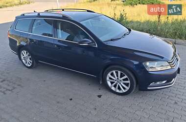 Універсал Volkswagen Passat 2012 в Жмеринці