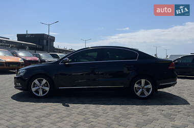 Седан Volkswagen Passat 2013 в 