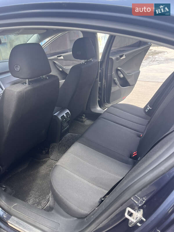 Седан Volkswagen Passat 2007 в Красилове