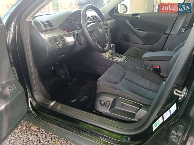 Универсал Volkswagen Passat 2010 в Луцке