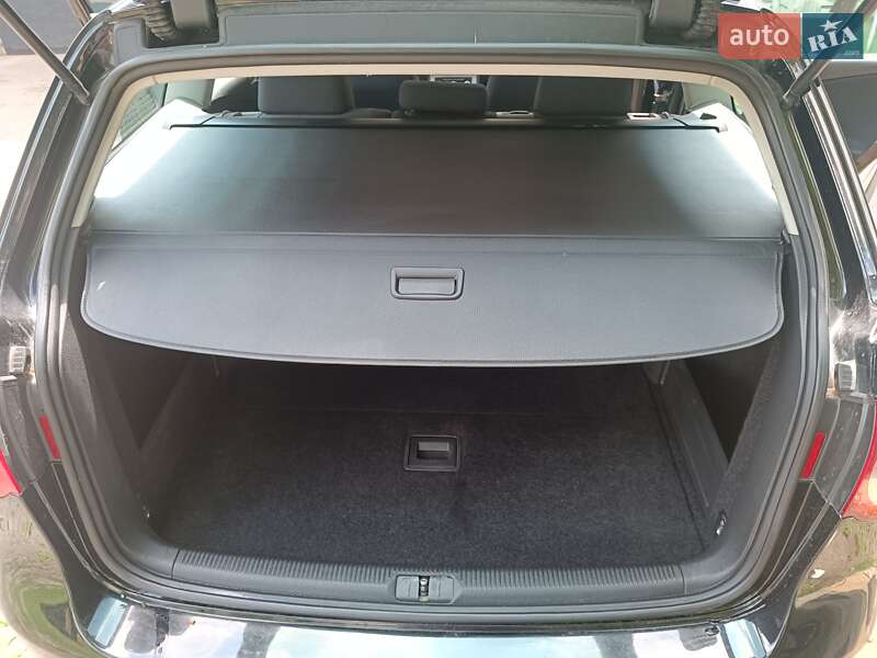 Универсал Volkswagen Passat 2010 в Луцке