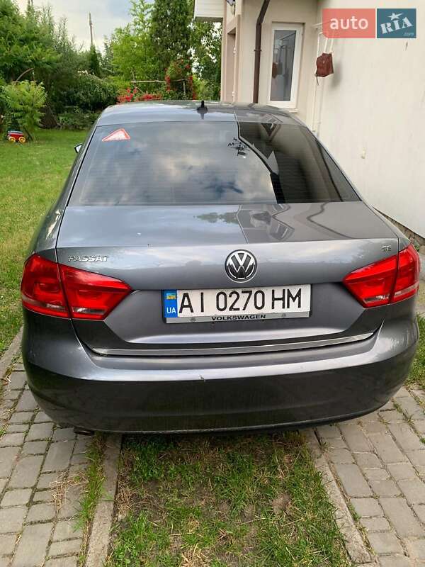 Седан Volkswagen Passat 2012 в Макарове