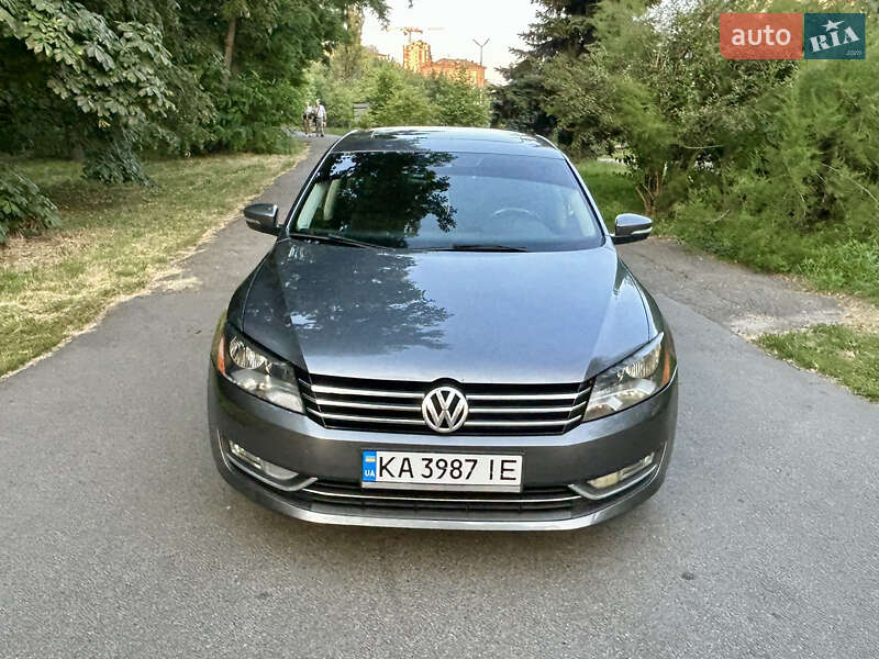 Седан Volkswagen Passat 2014 в 