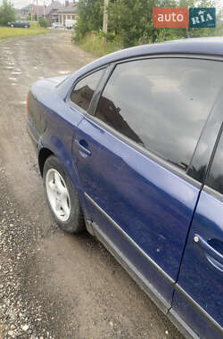 Седан Volkswagen Passat 1997 в 