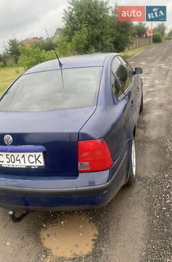 Седан Volkswagen Passat 1997 в 