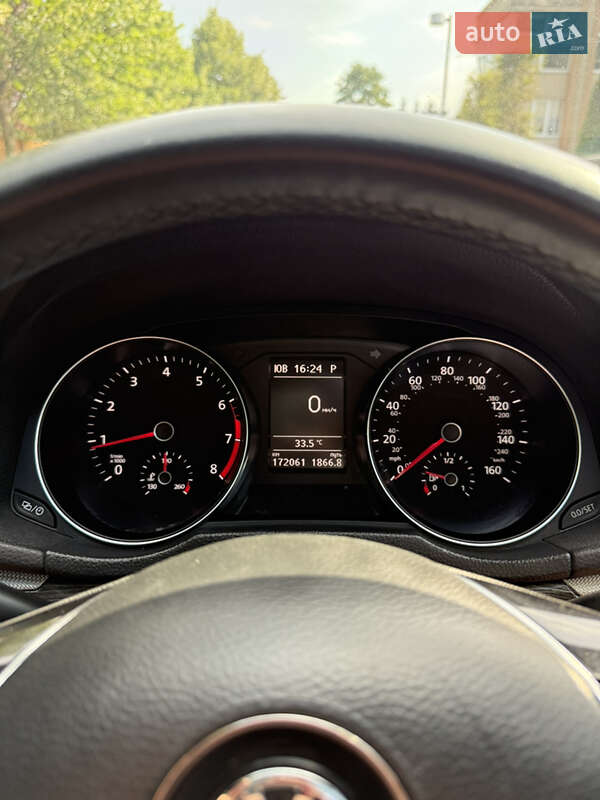 Седан Volkswagen Passat 2016 в Днепре