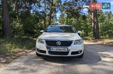Универсал Volkswagen Passat 2010 в 
