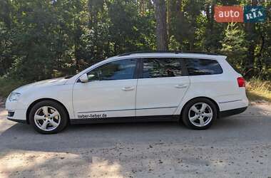 Универсал Volkswagen Passat 2010 в 