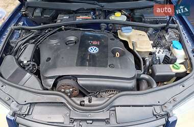 Седан Volkswagen Passat 2000 в 