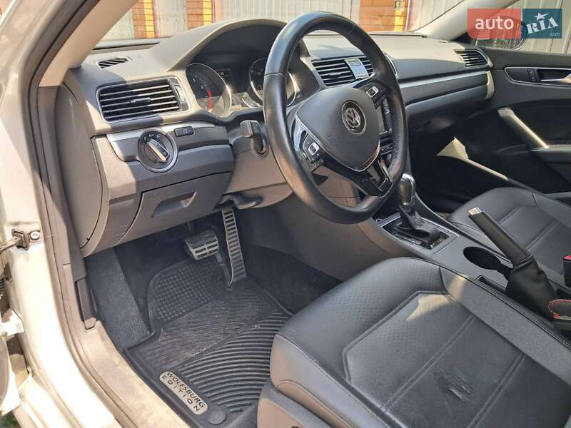 Седан Volkswagen Passat 2017 в Ржищеве фото 8 Седан Volkswagen Passat 2017 в Ржищеве