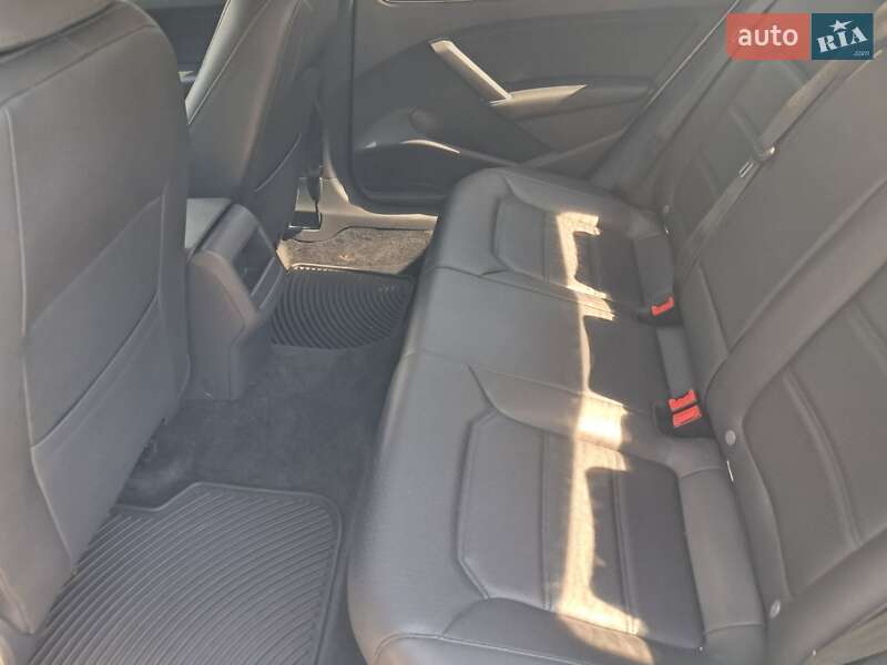 Седан Volkswagen Passat 2017 в Ржищеве фото 11 Седан Volkswagen Passat 2017 в Ржищеве