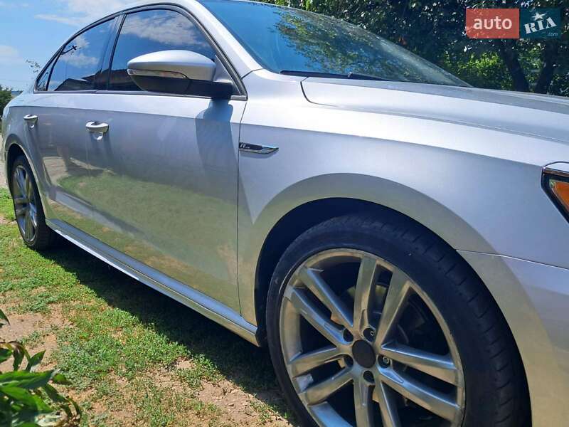 Седан Volkswagen Passat 2017 в Ржищеве фото 16 Седан Volkswagen Passat 2017 в Ржищеве
