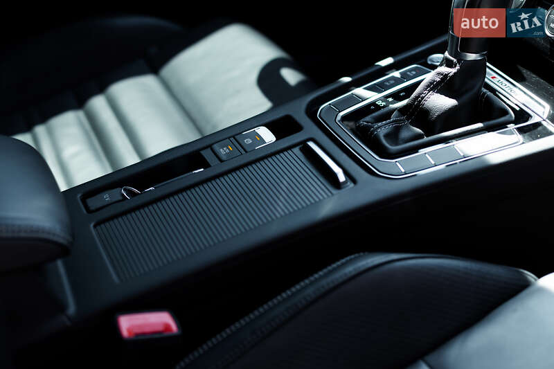 Універсал Volkswagen Passat 2019 в Києві