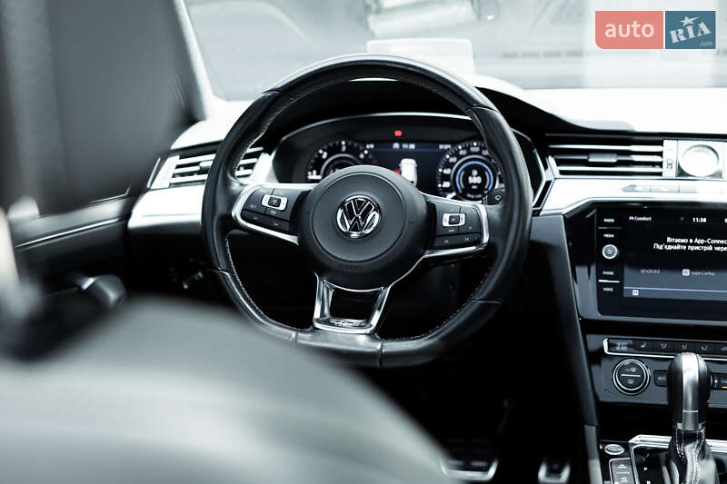 Універсал Volkswagen Passat 2019 в Києві