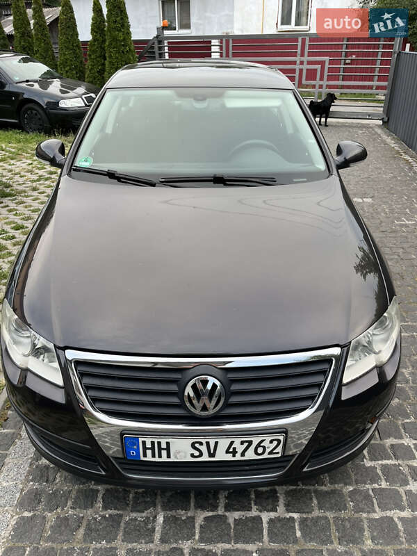 Седан Volkswagen Passat 2005 в Звягелі