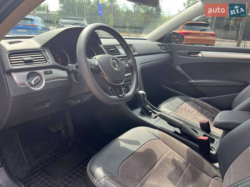 Седан Volkswagen Passat 2016 в Кривом Роге