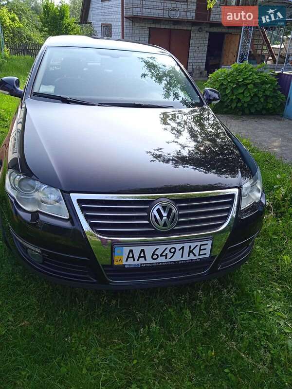 Седан Volkswagen Passat 2007 в Киеве