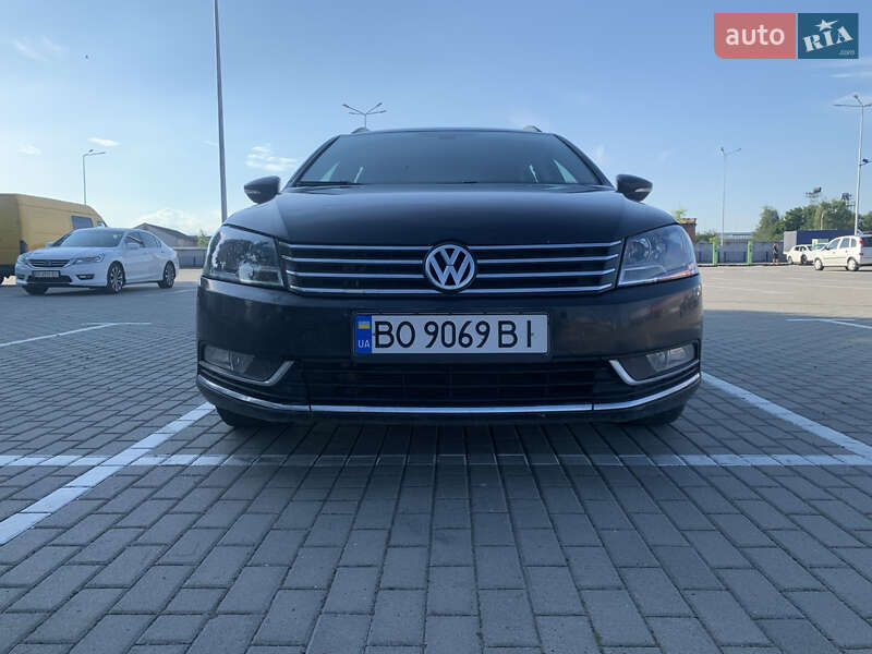 Универсал Volkswagen Passat 2012 в Тернополе