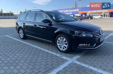 Универсал Volkswagen Passat 2012 в Тернополе