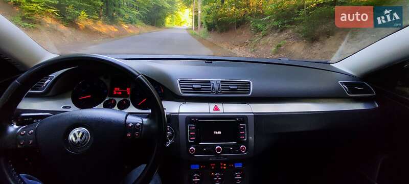 Седан Volkswagen Passat 2008 в Мукачевому